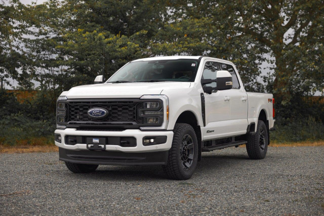 2023 Ford Super Duty F-350 SRW in Cars & Trucks in Delta/Surrey/Langley - Image 4