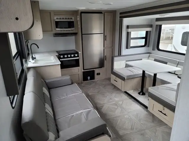 2023 Forest River Salem Cruise Lite West 253 RKXL in Travel Trailers & Campers in Penticton - Image 7