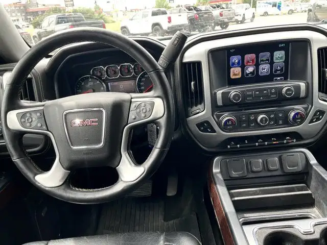 2017 GMC Sierra 1500 SLT in Cars & Trucks in Edmonton - Image 16