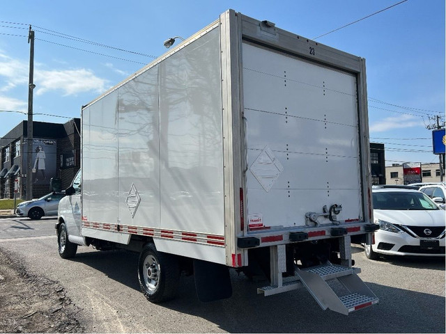  2020 GMC Savana Van 14 Foot Cutaway Cargo Van|Certified|Clean C in Cars & Trucks in City of Toronto - Image 4