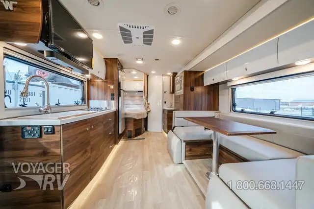 2025 Winnebago Navion 24J in RVs & Motorhomes in Kelowna - Image 7