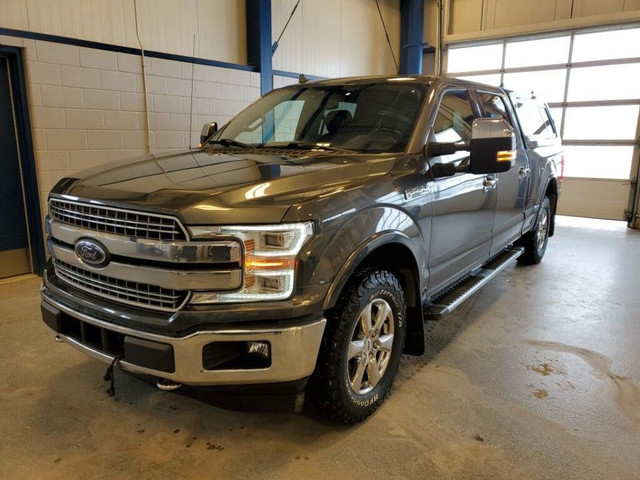  2018 Ford F-150 LARIAT W/ 2ND ROW HEATED SEATS in Cars & Trucks in Moose Jaw