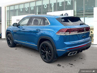 This Volkswagen Atlas Cross Sport boasts a Intercooled Turbo Premium Unleaded I-4 2.0 L/121 engine p... (image 2)