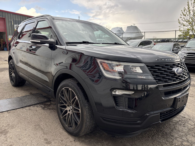 2018 Ford Explorer SPORT | 7 PASSENGER | REAR CAPTAIN CHAIRS | 4 in Cars & Trucks in Calgary - Image 4