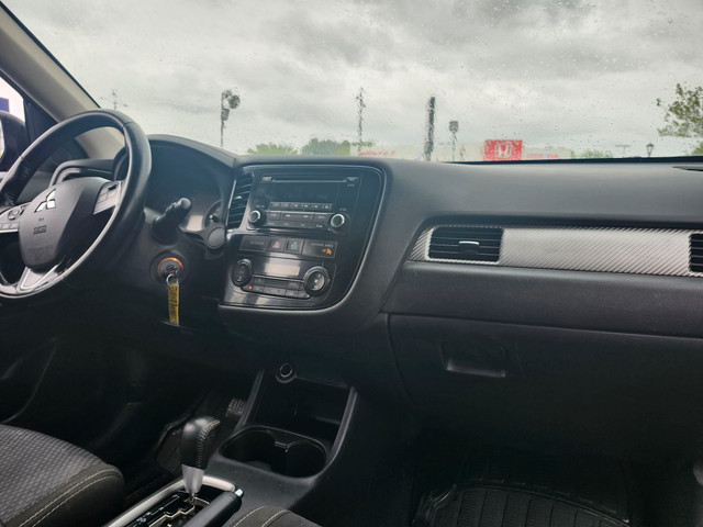 2016 Mitsubishi Outlander BAS KM GARANTIE 1 ANS in Cars & Trucks in City of Montréal - Image 4
