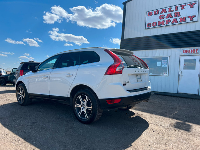 2013 Volvo XC60 T6- WARRANTY INC, LEATHER, ROOF, HEATED SEATS, B in Cars & Trucks in Red Deer - Image 3