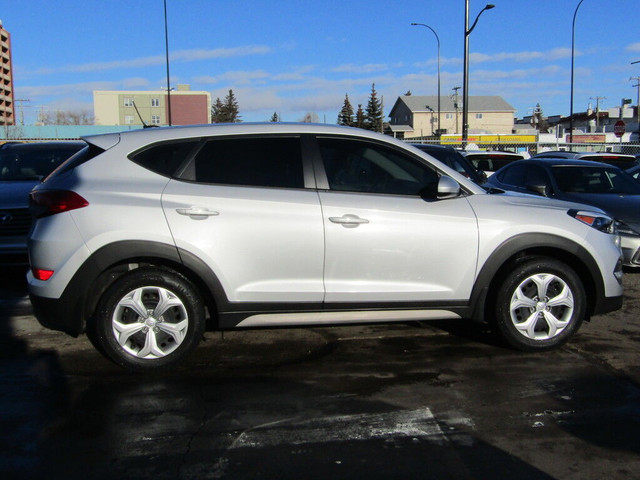  2017 Hyundai Tucson AWD 2.0L B.CAMERA/HEATED SEATS/EASY FINANCI in Cars & Trucks in Calgary - Image 4