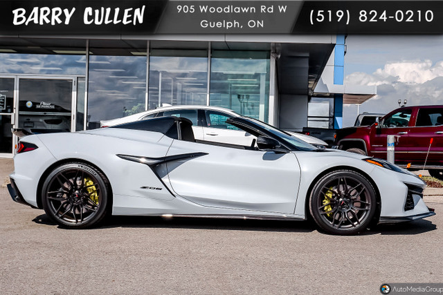 2023 Chevrolet CORVETTE Z06 3LZ CONV, CARBON GROUND EFFECTS in Cars & Trucks in Guelph - Image 3