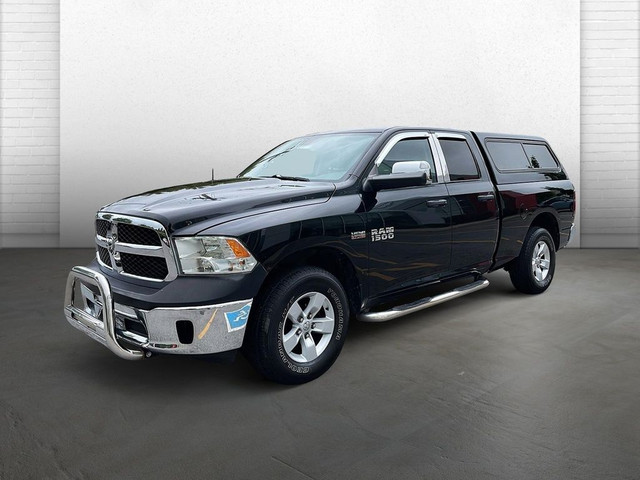 2015 Ram 1500 ST * QUAD CAB * V8 * BOITE DE FIBRE LEER * 6 PASS in Cars & Trucks in Longueuil / South Shore