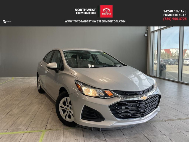 2019 Chevrolet Cruze LS in Cars & Trucks in Edmonton - Image 2