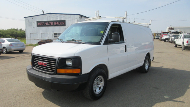 2011 GMC Savana Cargo Van CARGO VAN in Cars & Trucks in Edmonton - Image 2