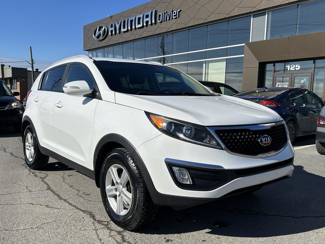 2014 Kia Sportage LX Manuelle Bancs chauffants Air climatisé Mag in Cars & Trucks in Longueuil / South Shore