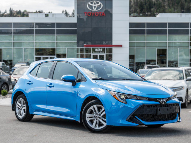 2020 Toyota Corolla Hatchback SE | ONE OWNER | BACKUP CAMERA in Cars & Trucks in Kelowna - Image 2