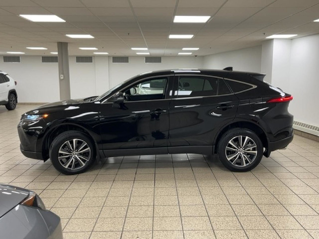 2022 Toyota Venza Hybrid LE in Cars & Trucks in Calgary - Image 3