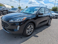 LOW KMS! ESCAPE SEL AWD! BLACK ON BLACK, LOADED! APPLE CARPLAY/ANDROID AUTO, LEATHER INTERIOR, GPS N... (image 2)