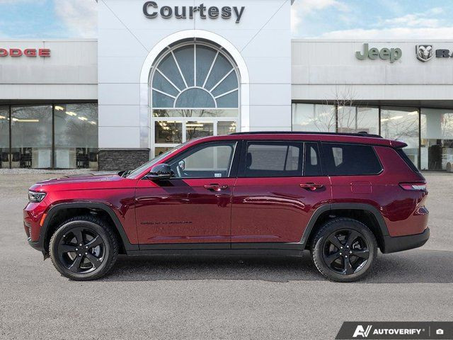 2024 Jeep Grand Cherokee L Altitude | Third Row Seating in Cars & Trucks in Calgary - Image 3