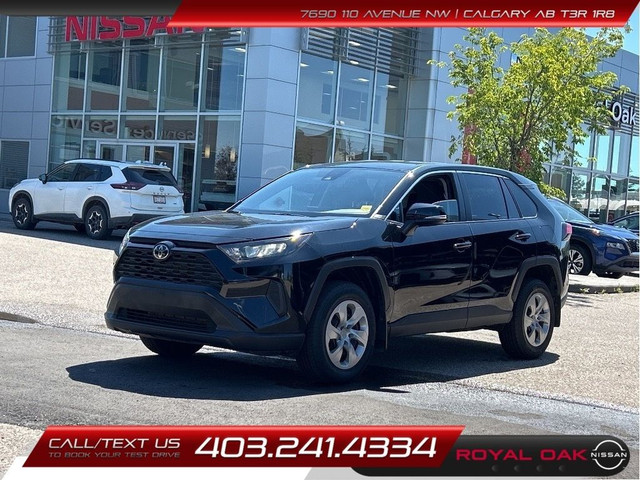 2023 Toyota RAV4 LE AWD - BACK UP CAMERA / NO ACCIDENTS in Cars & Trucks in Calgary