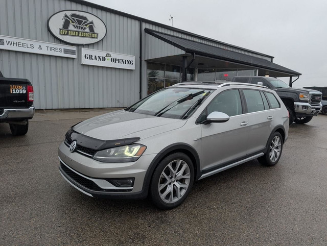 2017 Volkswagen Golf Alltrack in Cars & Trucks in London