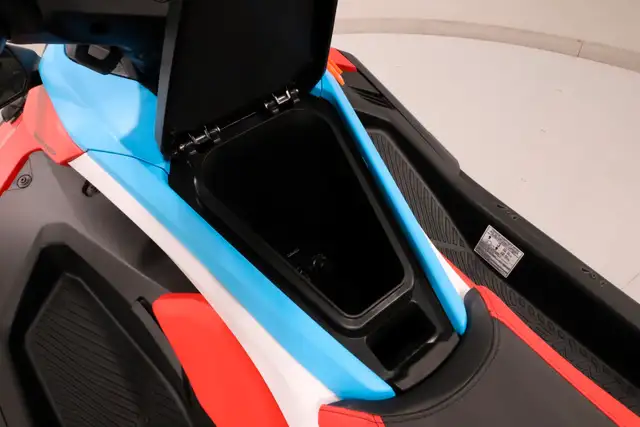 2025 YAMAHA JETBLASTER DLX 3 in Personal Watercraft in Winnipeg - Image 10