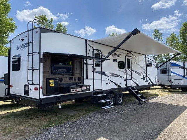 2022 SPORTTREK TOURING STT343VBH in Travel Trailers & Campers in Woodstock - Image 4