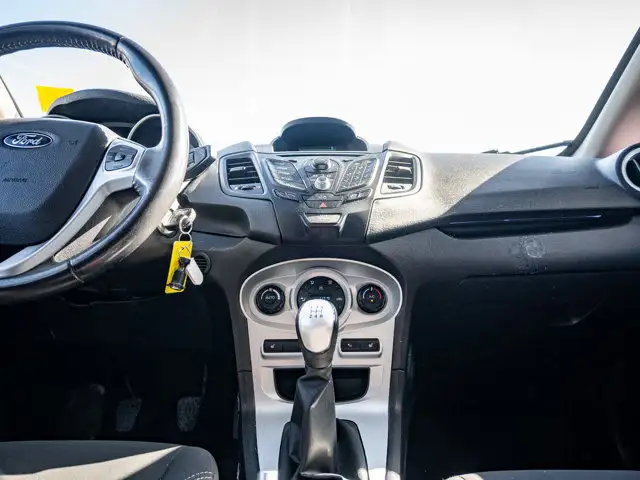 2015 Ford Fiesta SE in Cars & Trucks in Barrie - Image 24