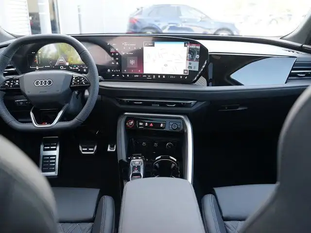 2025 Audi SQ5 Sportback Progressiv dans Autos et camions dans Région de Windsor - Image 30