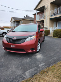 2013 Toyota Sienna De base