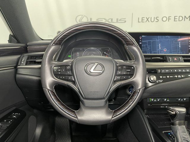 2021 Lexus ES 300H ES H PREMIUM PACKAGE in Cars & Trucks in Edmonton - Image 2