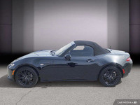 La Mazda MX-5 GS 2024, fidèle à son héritage de roadster léger et agile, continue de séduire les pur... (image 3)