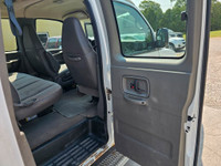 8 Passenger Seating. 5.3L Engine This van does NOT come safetied for that price. Van runs and drives... (image 6)