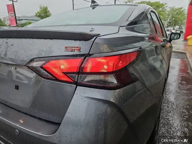 2023 Nissan Versa SR | Apple Car Play | Heated Seats | Wireless dans Autos et camions dans Ottawa - Image 15