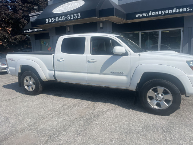 2009 Toyota Tacoma 4WD Double LB V6 AT (Natl) in Cars & Trucks in Mississauga / Peel Region