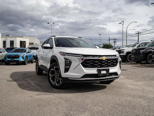 2024 Chevrolet Trax LT FWD in Cars & Trucks in Kelowna - Image 2