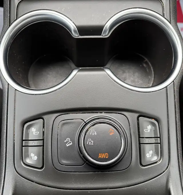 Gmc Terrain SLE AWD 2018 in Cars & Trucks in Laval / North Shore - Image 17