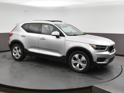 2019 Volvo XC40 T5 AWD - LOCAL ONE OWNER TRADE-IN - CLEAN CARFAX