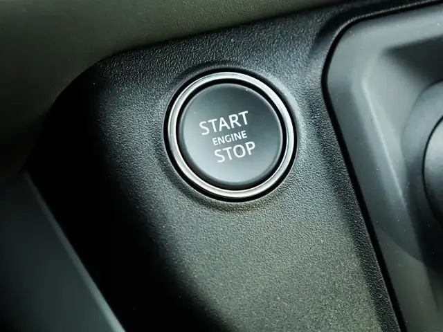 2024 Land Rover Defender 110 P300 S in Cars & Trucks in Oshawa / Durham Region - Image 20