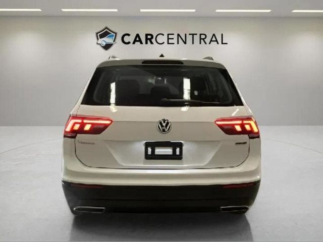 2021 Volkswagen Tiguan Trendline AWD| Clean CARFAX| Lane Assist| in Cars & Trucks in Barrie - Image 4