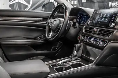2019 Honda Accord Sedan Touring CVT| Caméra | Toit ouvrant | Car, View more