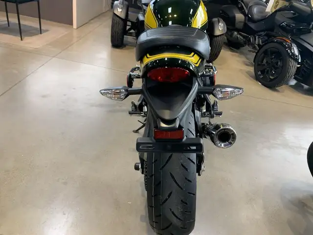 2024 Kawasaki Z900RS YELLOW BALL EDITION in Street, Cruisers & Choppers in Guelph - Image 8