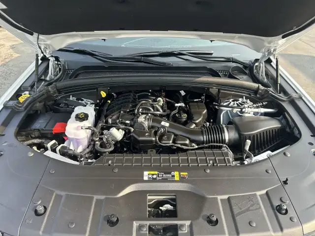 2025 Jeep Grand Cherokee Laredo BLACK ALLOYS! REMOTE START! H... in Cars & Trucks in Sudbury - Image 17