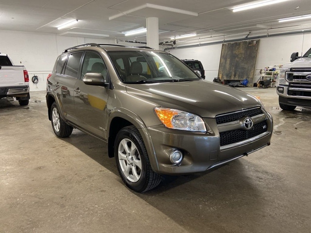 2011 Toyota RAV4 4WD V6 Limited Sunroof, Leather in Cars & Trucks in Calgary - Image 3