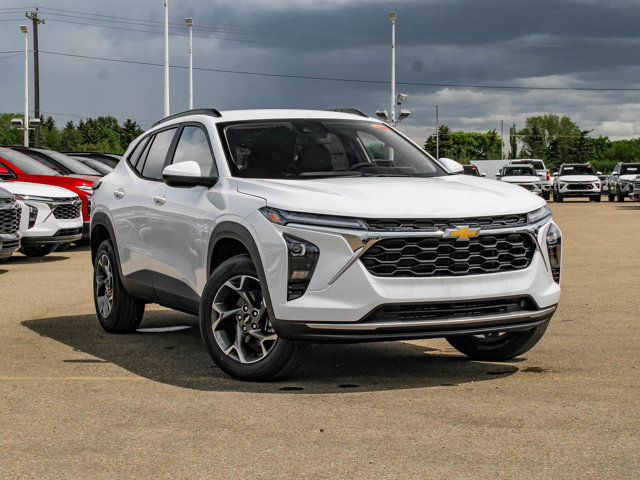 2025 Chevrolet Trax LT in Cars & Trucks in Edmonton - Image 2