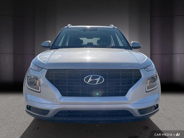 2023 Hyundai Venue Preferred | Carplay | Heated Seats in Cars & Trucks in Cambridge - Image 2