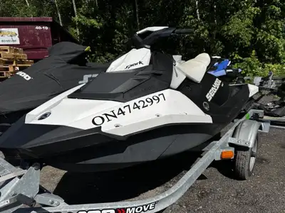 2015 Sea-Doo/BRP SPARK 2UP 900 ACE (90) - WITH CONVENIENCE PKG SAVE $1000 RABAIS PRIX DE FEU CHEZ MA...