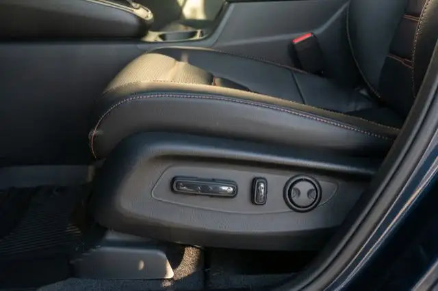2026 Honda CR-V Hybrid Touring in Cars & Trucks in Edmonton - Image 19