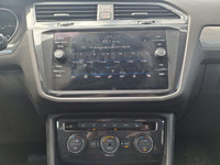 Look at this certified 2021 Volkswagen Tiguan Comfortline AWD | Leather | Heated Seats | CarPlay + A... (image 3)
