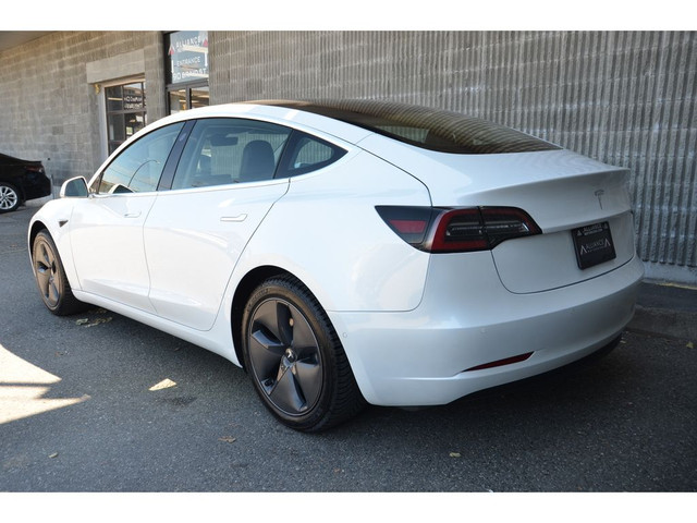 2020 Tesla Model 3 Standard Range Plus RWD – All-Electric Innova in Cars & Trucks in Burnaby/New Westminster - Image 4