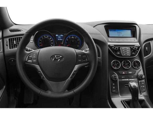 2015 Hyundai Genesis Coupe 3.8 Premium 3.8L Premium at in Cars & Trucks in City of Toronto - Image 4