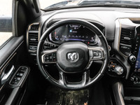 Diamond Black Crystal Pearlcoat 2023 Ram 1500 8-Speed Automatic HEMI 5.7L V8 VVT10 Speakers, Apple C... (image 2)