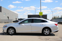 *Price excludes GST and cost/charges associated with financing. Silver Ice Metallic - 2018 Chevrolet... (image 9)